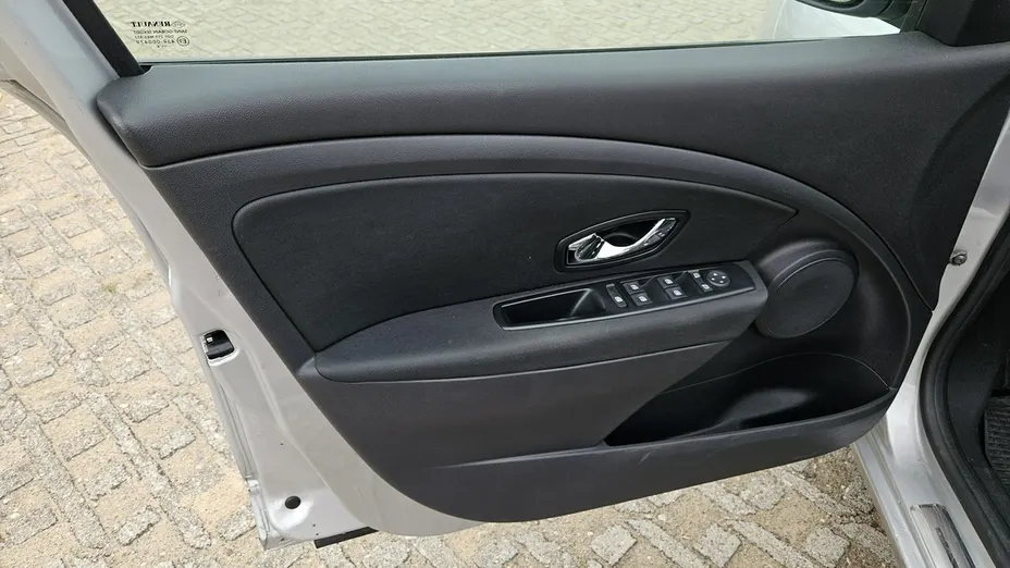 RENAULT Megane -