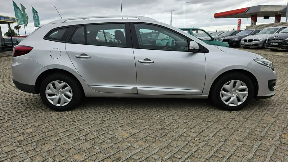 RENAULT Megane -