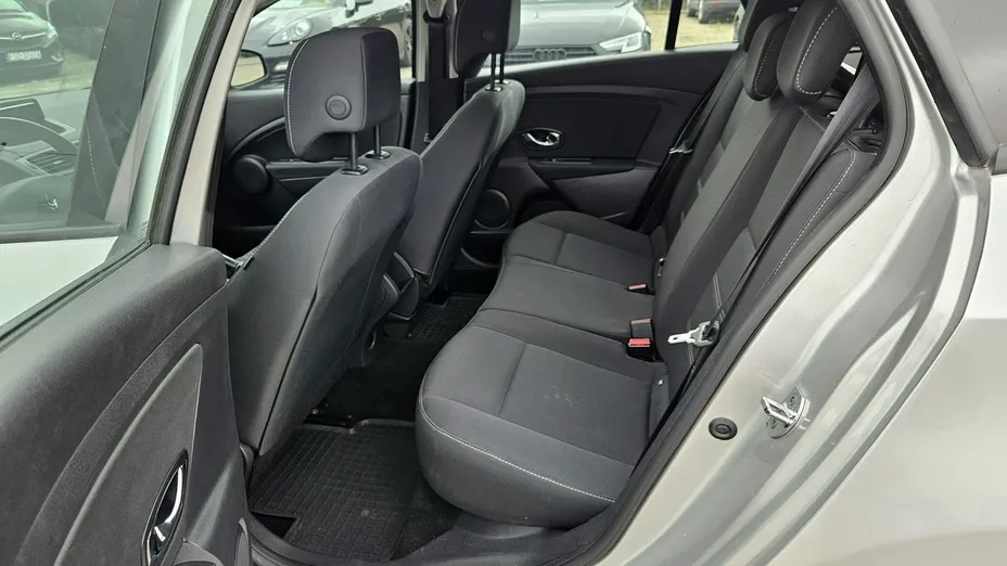 RENAULT Megane -