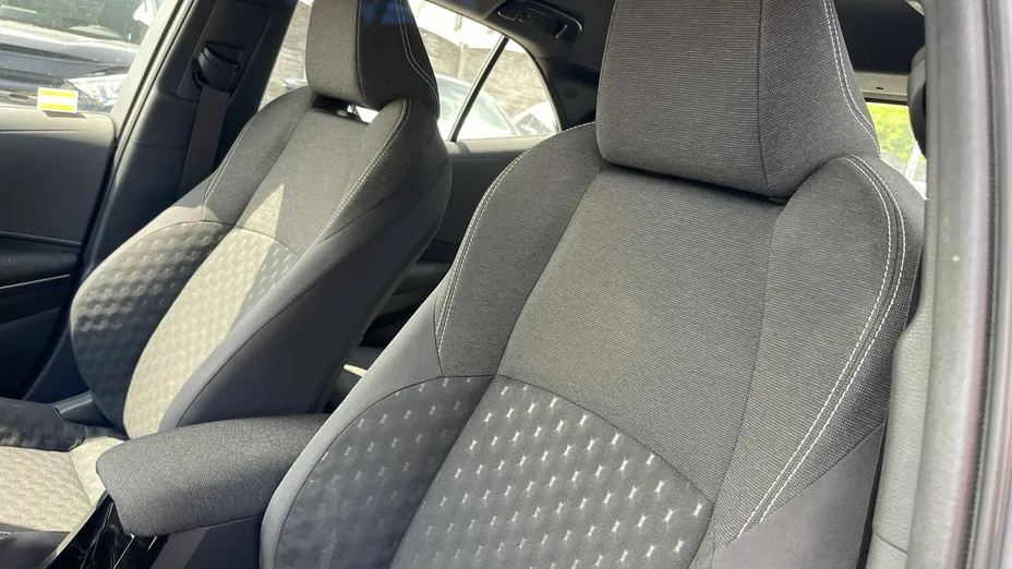 TOYOTA Corolla -