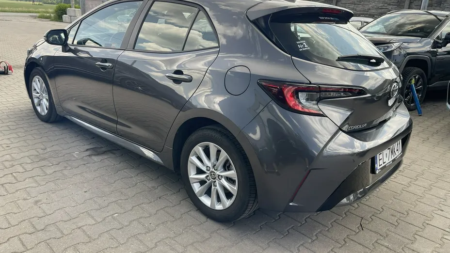 TOYOTA Corolla -