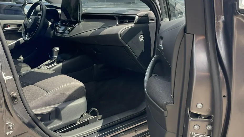 TOYOTA Corolla -