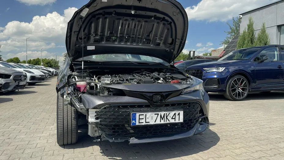 TOYOTA Corolla -