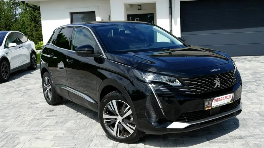 PEUGEOT 3008 -