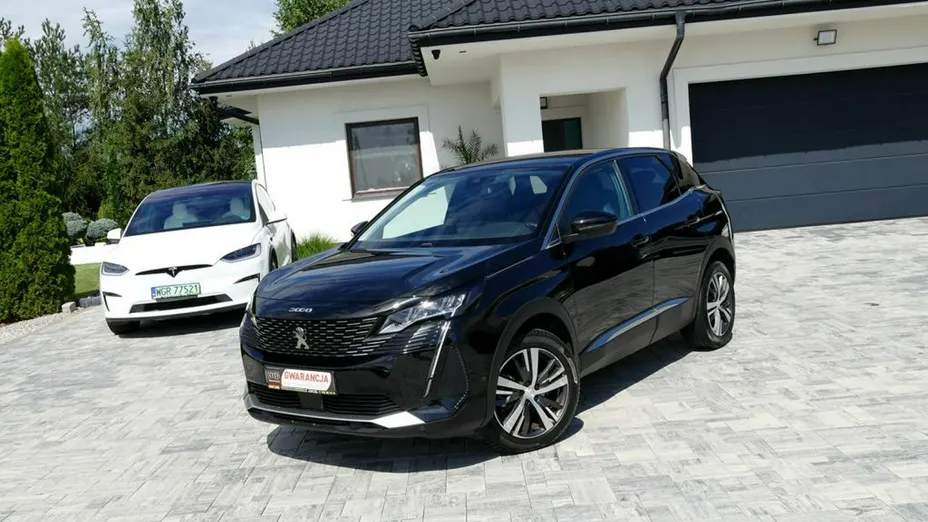 PEUGEOT 3008 -