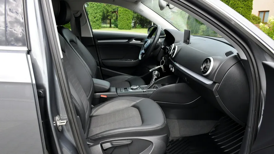 AUDI A3 -