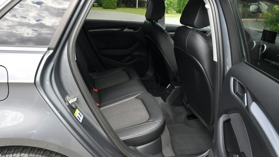 AUDI A3 -