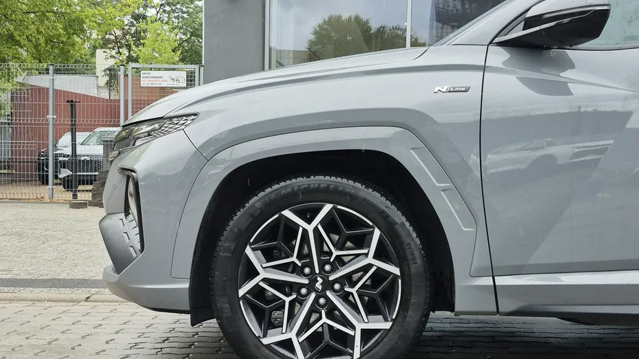 HYUNDAI Tucson -