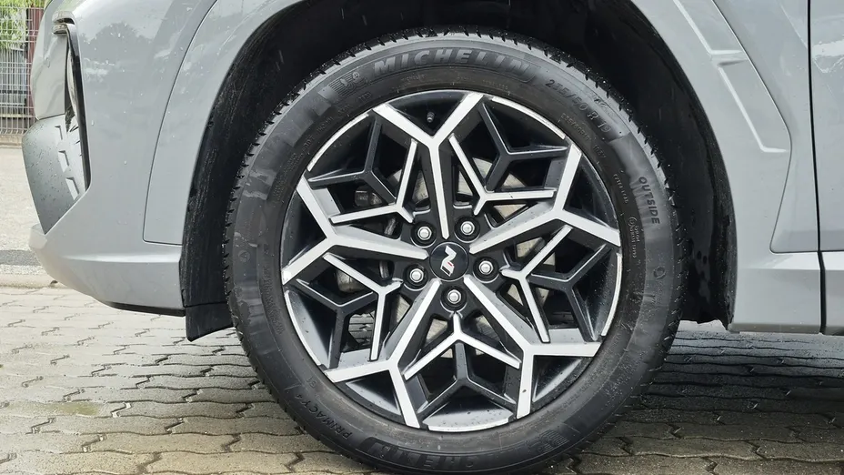 HYUNDAI Tucson -