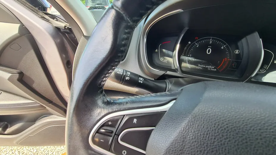 RENAULT Scenic -