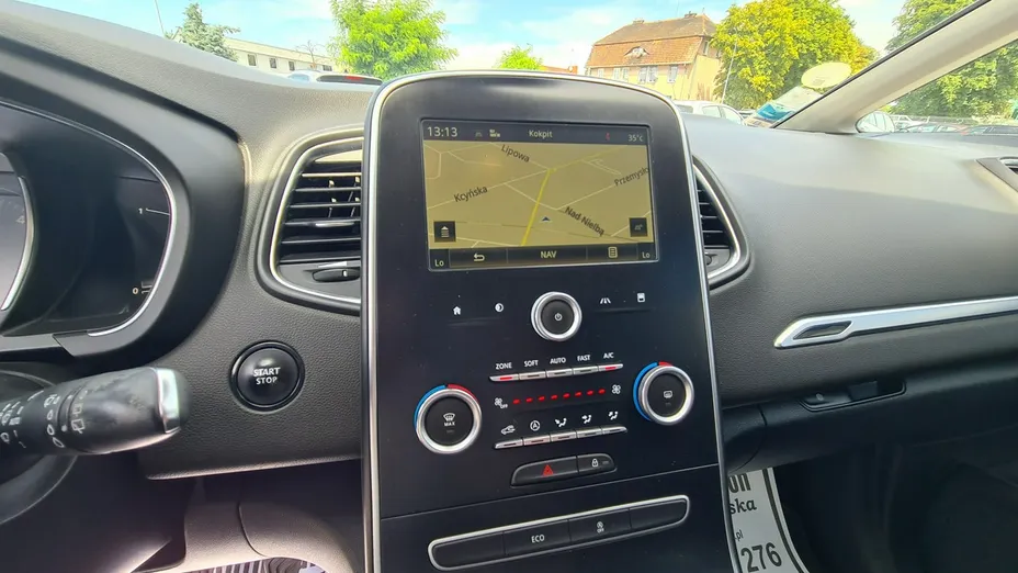 RENAULT Scenic -