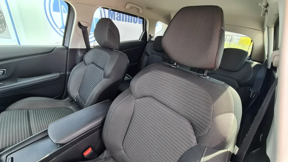 RENAULT Scenic -