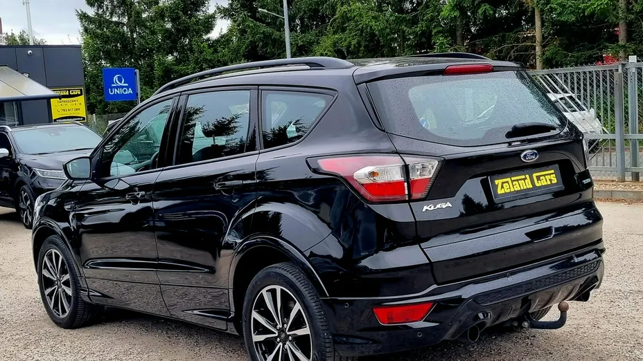FORD Kuga -
