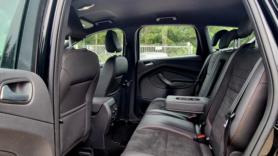FORD Kuga -