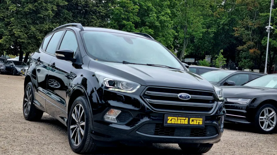 FORD Kuga -