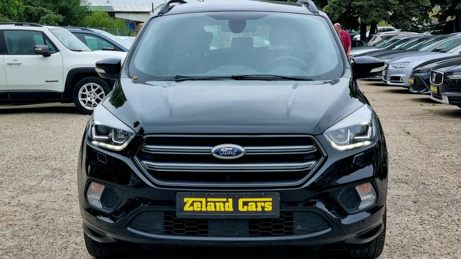 FORD Kuga -