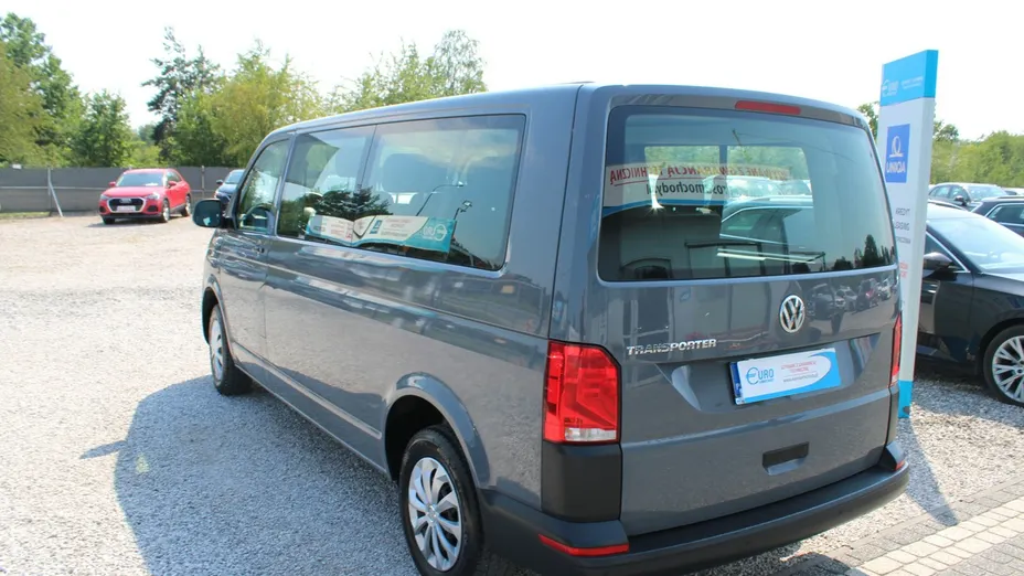 VOLKSWAGEN Transporter -