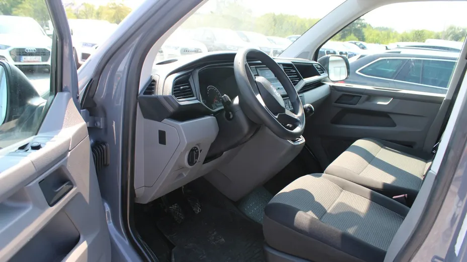 VOLKSWAGEN Transporter -