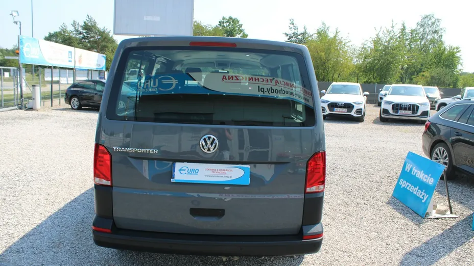 VOLKSWAGEN Transporter -