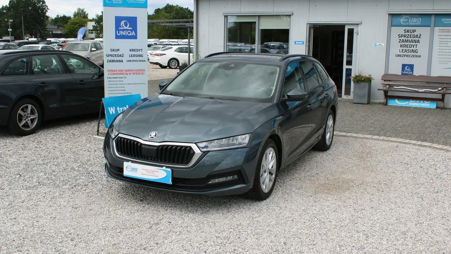 SKODA Octavia -