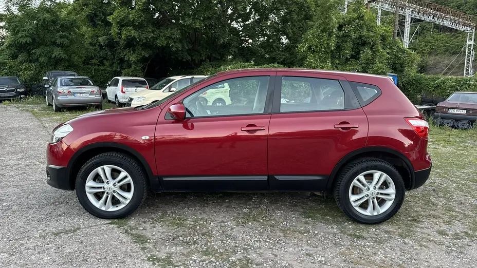 NISSAN Qashqai -