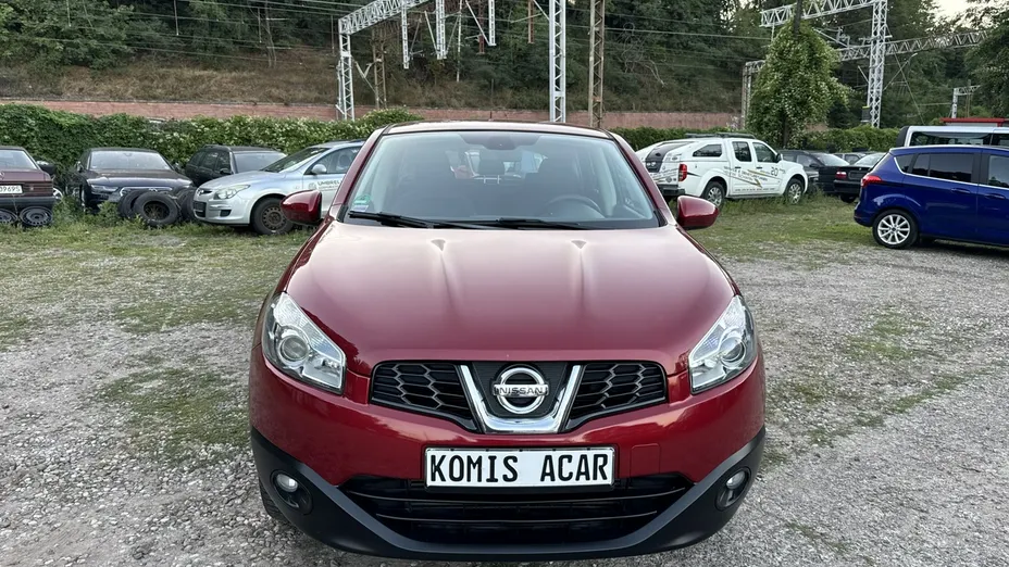 NISSAN Qashqai -