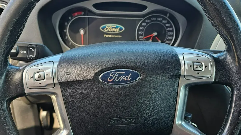 FORD Mondeo -