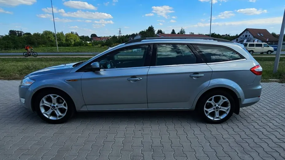 FORD Mondeo -