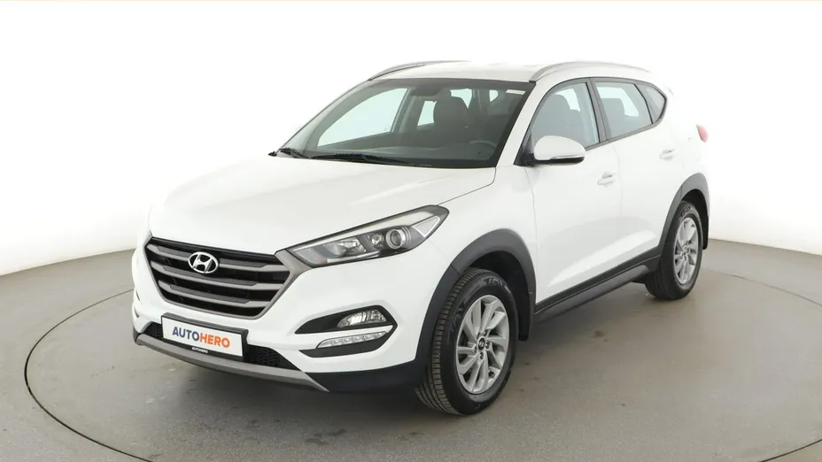 HYUNDAI Tucson -