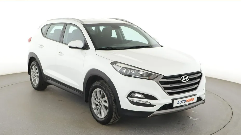 HYUNDAI Tucson -