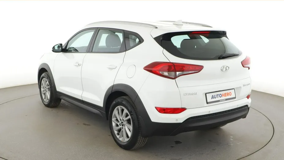 HYUNDAI Tucson -