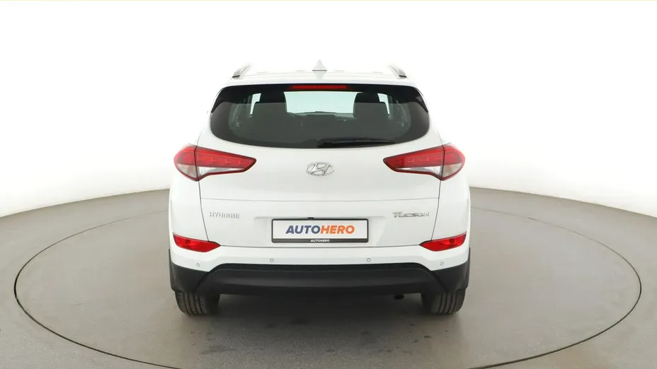 HYUNDAI Tucson -