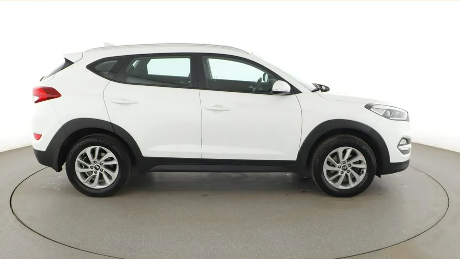 HYUNDAI Tucson -