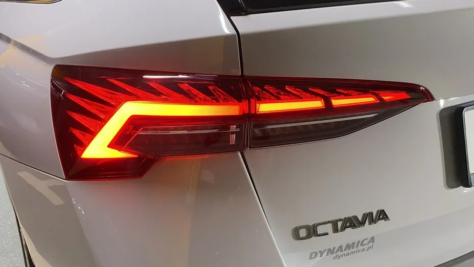 SKODA Octavia -