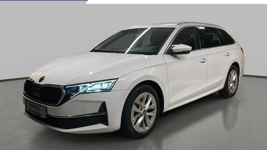 SKODA Octavia -