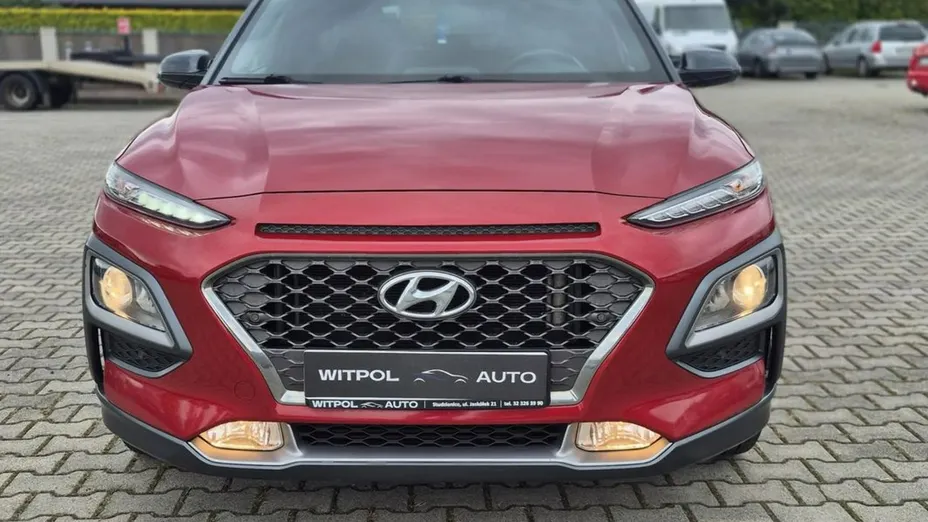 HYUNDAI Kona -