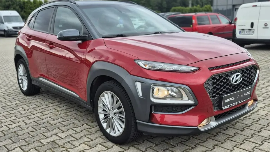 HYUNDAI Kona -