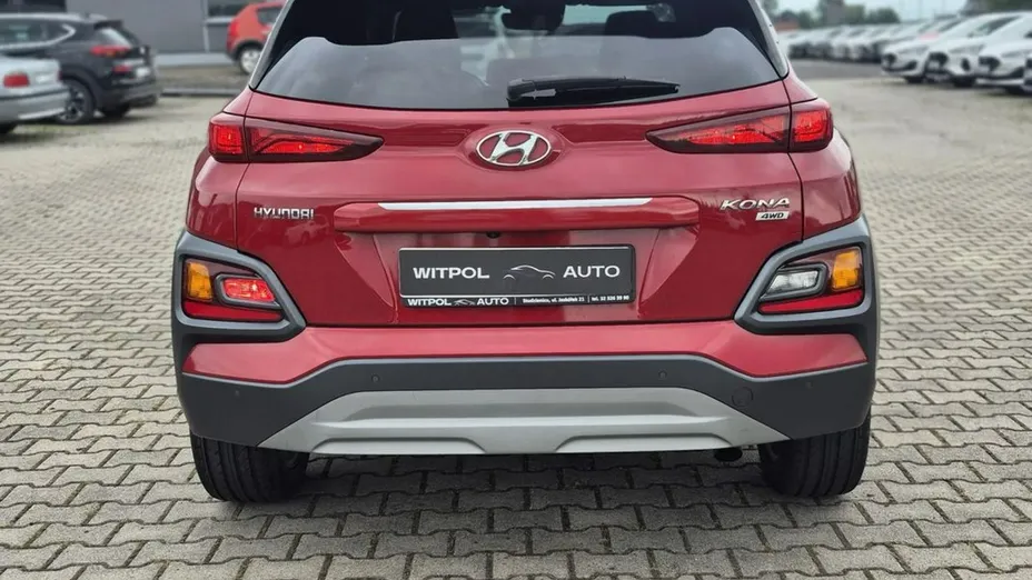 HYUNDAI Kona -