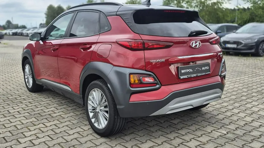 HYUNDAI Kona -