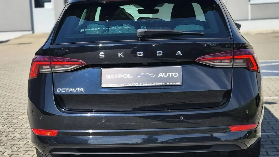 SKODA Octavia -