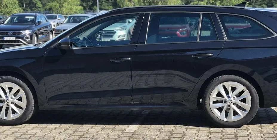 SKODA Octavia -