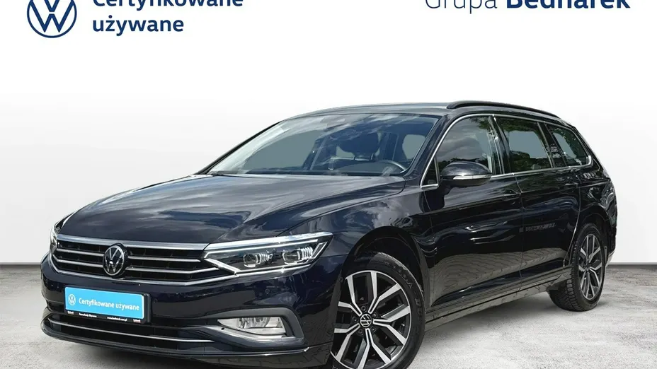 VOLKSWAGEN Passat -