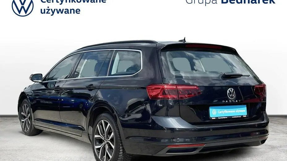 VOLKSWAGEN Passat -