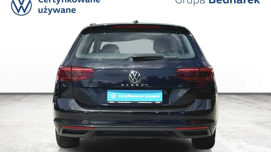 VOLKSWAGEN Passat -