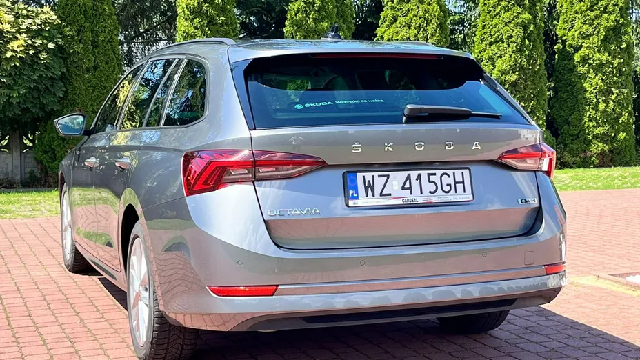 SKODA Octavia -