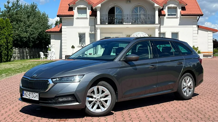 SKODA Octavia -
