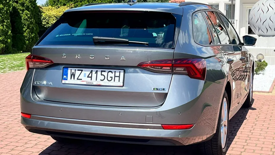 SKODA Octavia -