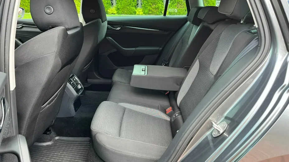 SKODA Octavia -