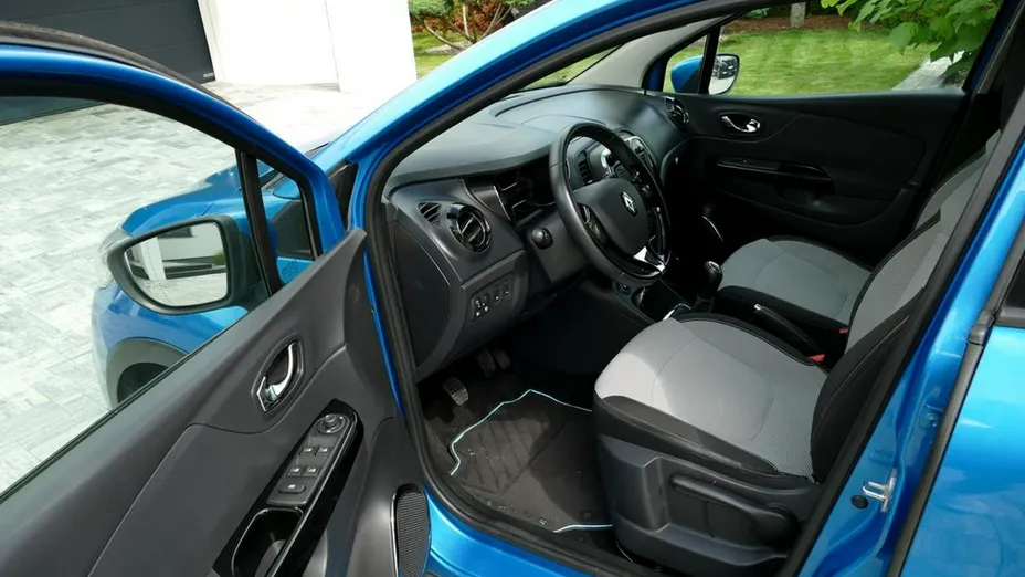 RENAULT Captur -