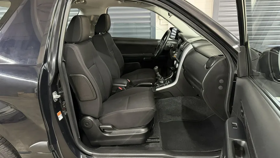 SUZUKI Grand Vitara -